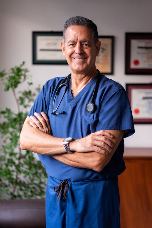 AHVA caregiver helping an Orange County senior manage daily medications at home
