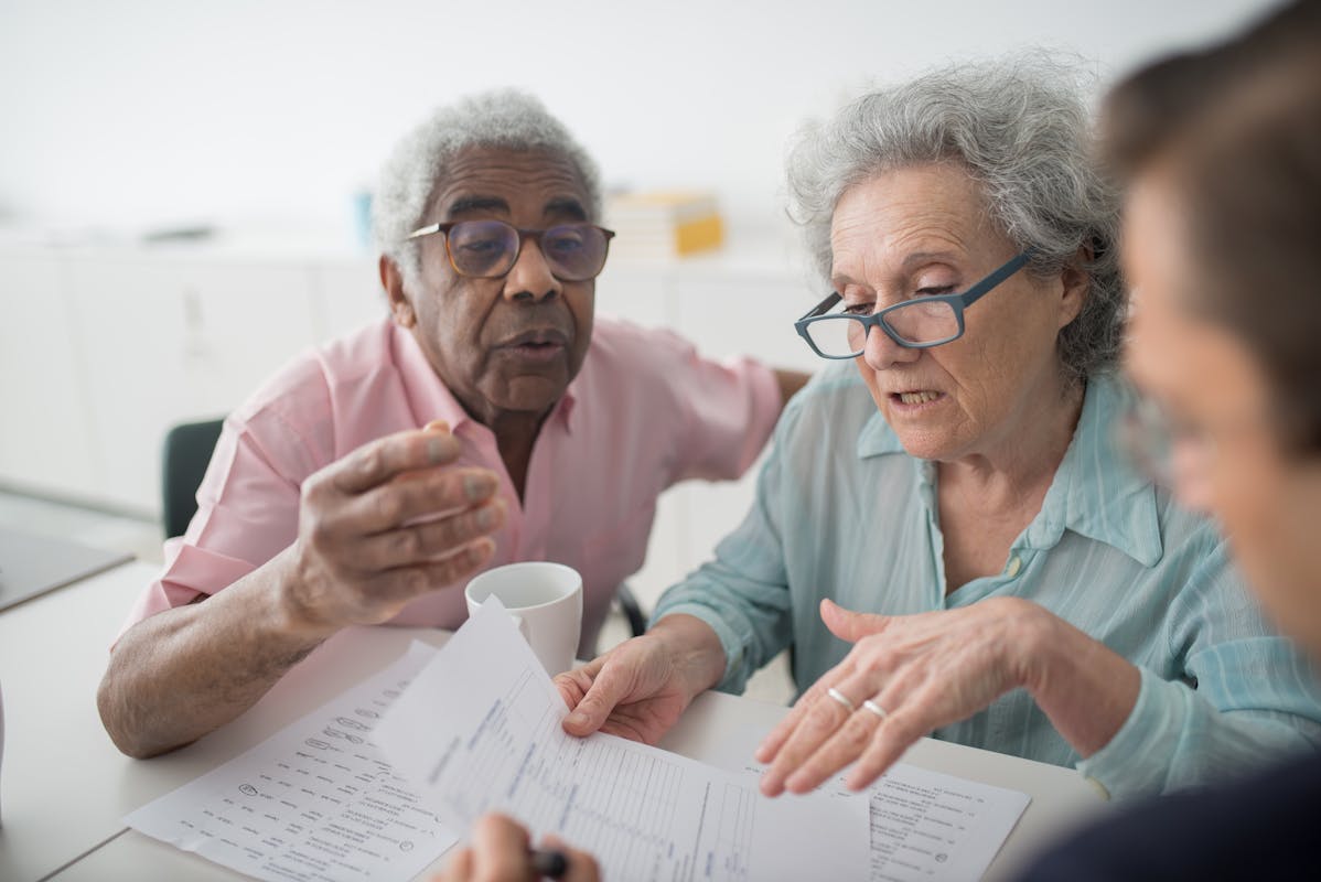 Orange County family meeting with care advisor to plan ongoing home care after Medicare home health benefit ends